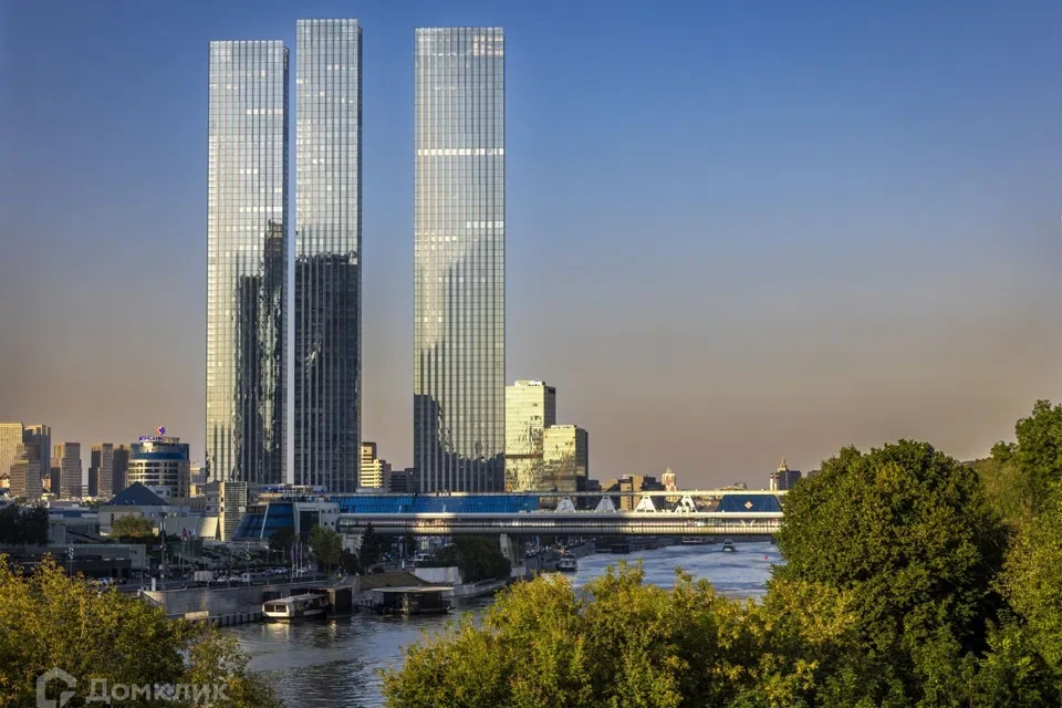 Capital Towers — вид комплекса