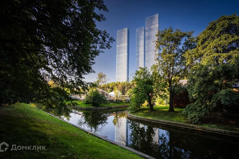Capital Towers — архитектура и территория